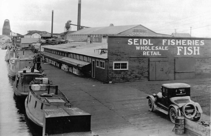 Menekaunee Fish Dock